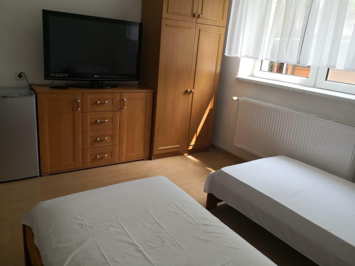 Las Dwa Trzy Ośno Lubuskie Exteriör bild